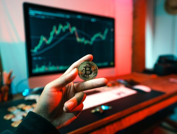 Bitcoin Kurs fällt wieder unter 30.000 Dollar – Wie tief kann er fallen?