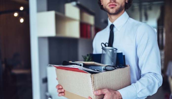 Governo dos EUA investiga FTX enquanto advogados da corretora se demitem em meio à crise