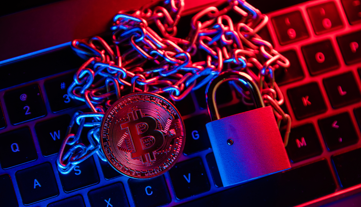 Corretora de criptomoedas trava saques e diz que medida é para colaborar com a polícia