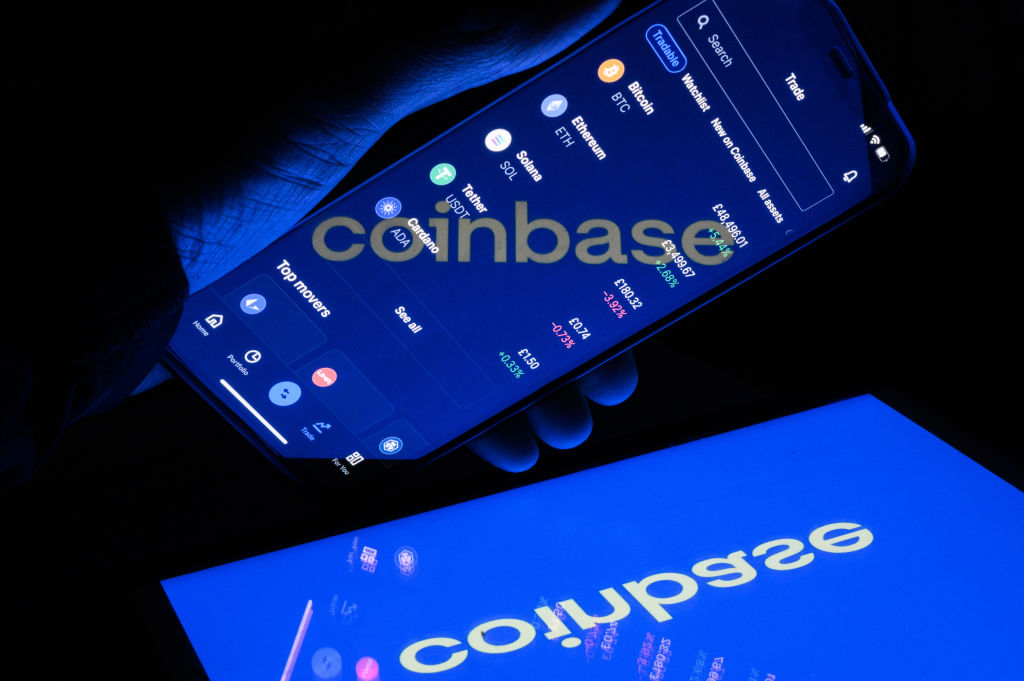 Ações da Coinbase podem ser diluídas com stock options a funcionários, diz JPMorgan