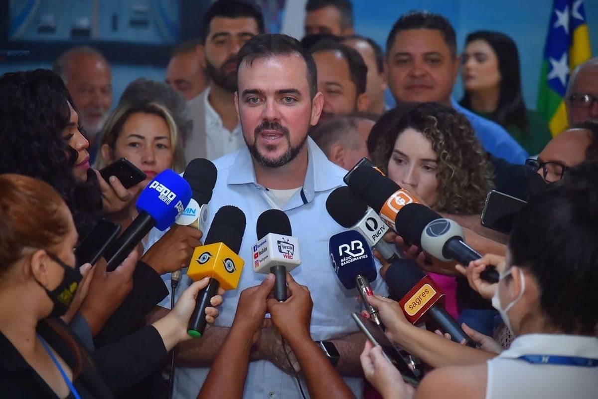 Candidato a governador de Goiás cita blockchain como proposta política