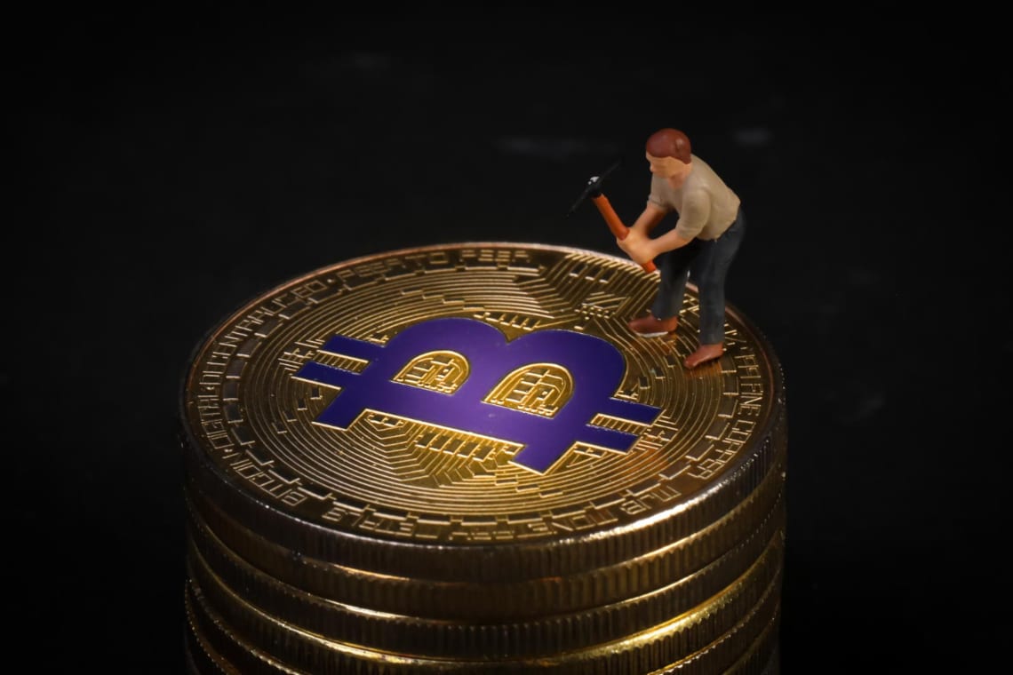 Qual è il futuro del mining di Bitcoin se i prezzi dell’energia continuano ad aumentare e il valore di BTC continua a diminuire?